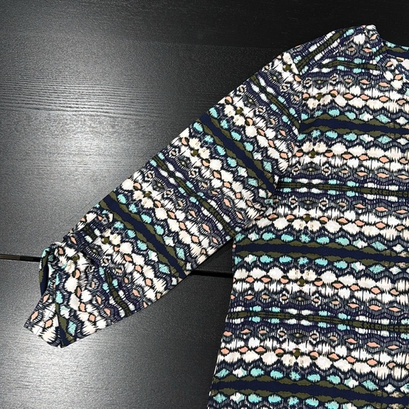 Van Heusen Women’s Rolled Sleeve Top - L - Picture 7 of 12